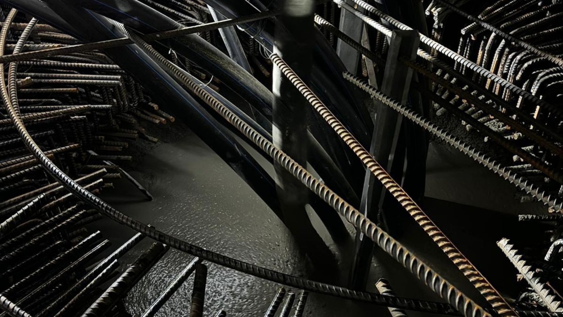 Tie Bar ve Kayma Demiri Farkları